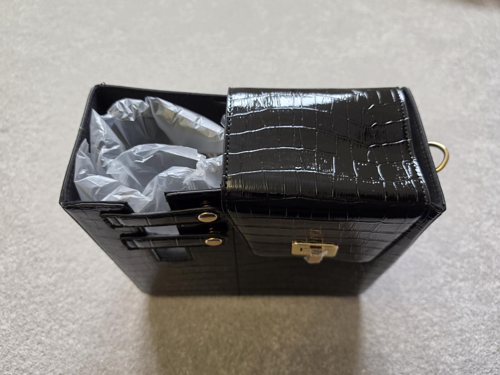 Black Croc-Embossed Crossbody Water Cup Storage Bag