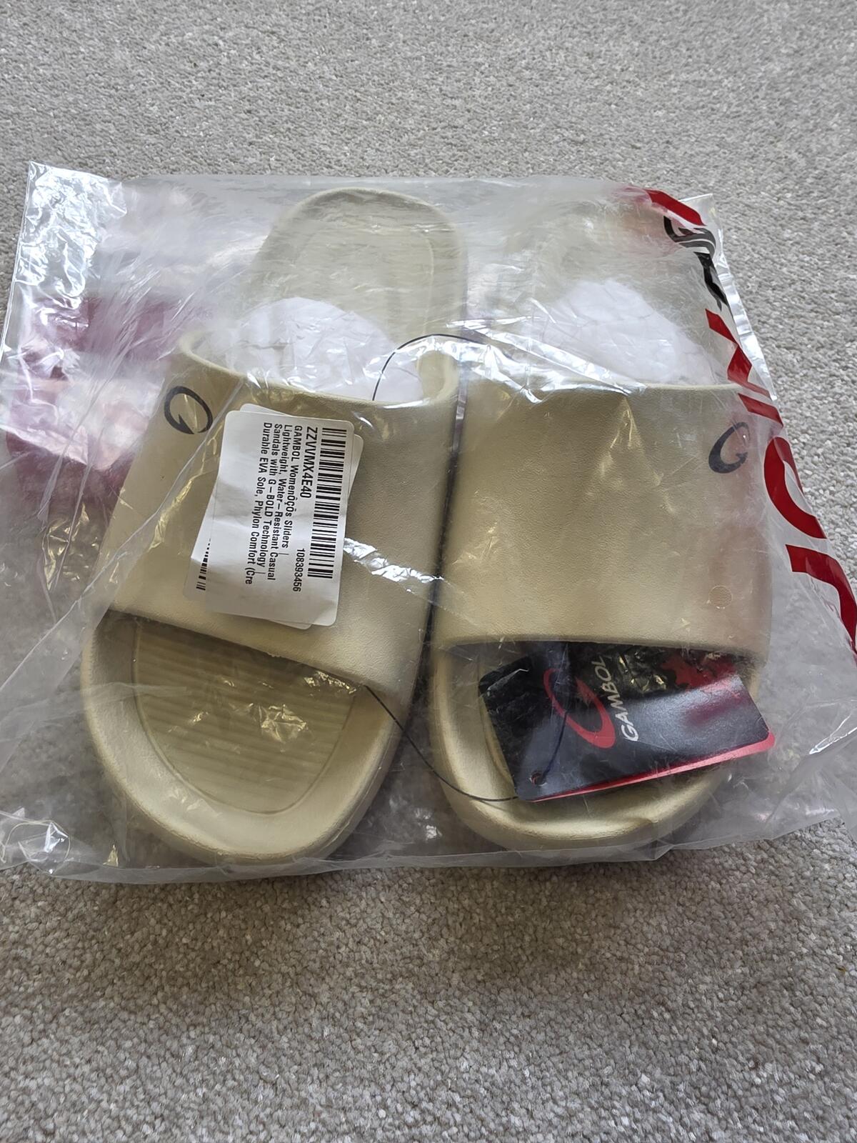 GBOLD Cream Slide Sandals Size 6